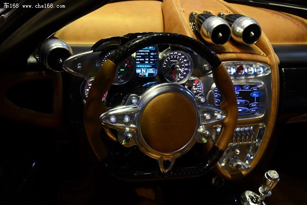 2011日内瓦车展_P 帕加尼_H Huayra