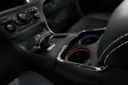 道奇Charger四驱版 3.6L引擎售20.4万起