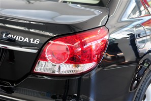 大众 上海大众 朗逸 2011款 1.6L 自动品轩版