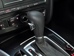 奥迪 一汽奥迪 奥迪a4l 2011款 2.0 tfsi 运动型