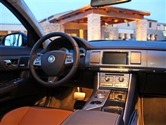 捷豹 捷豹 捷豹xf 2009款 xfr 5.0l v8机械增压版