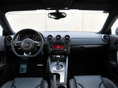 奥迪 奥迪(进口) 奥迪tt 2011款 tt coupe 2.0tfsi