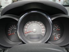 东风悦达起亚  秀尔 1.6 GLS AT 方向盘后方仪表盘