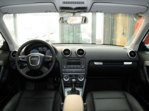 奥迪A3 2013款 Sportback 35 TFSI 尊贵型