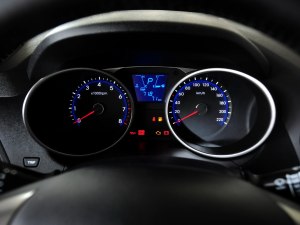 北京现代ix35 2012款 2.0L 自动两驱精英版GLS