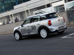 MINI  MINI COUNTRYMAN