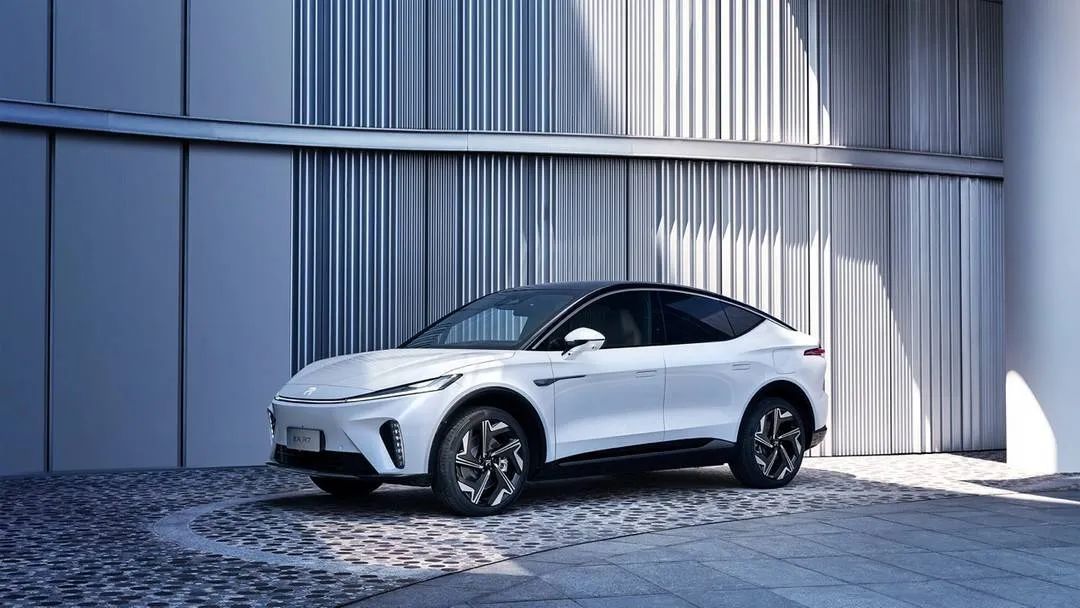 飞凡R7真能硬刚Model Y？别