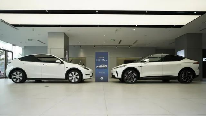 飞凡R7还是特斯拉Model 