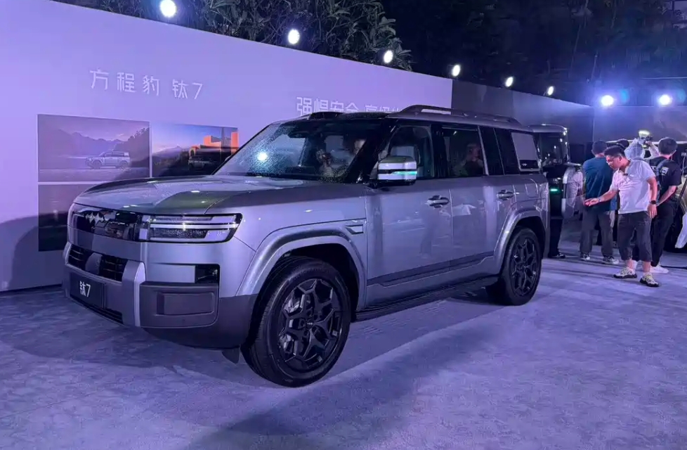 预算20万上下买方盒子，